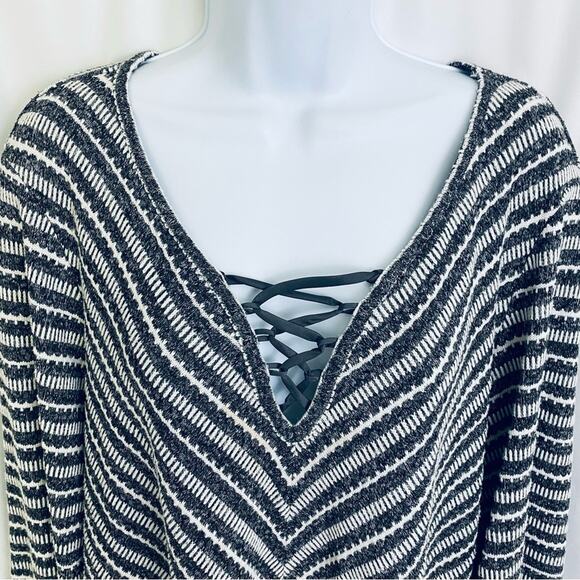 Cato Lightweight Sweater Size 18/20W - Picture 2 of 9